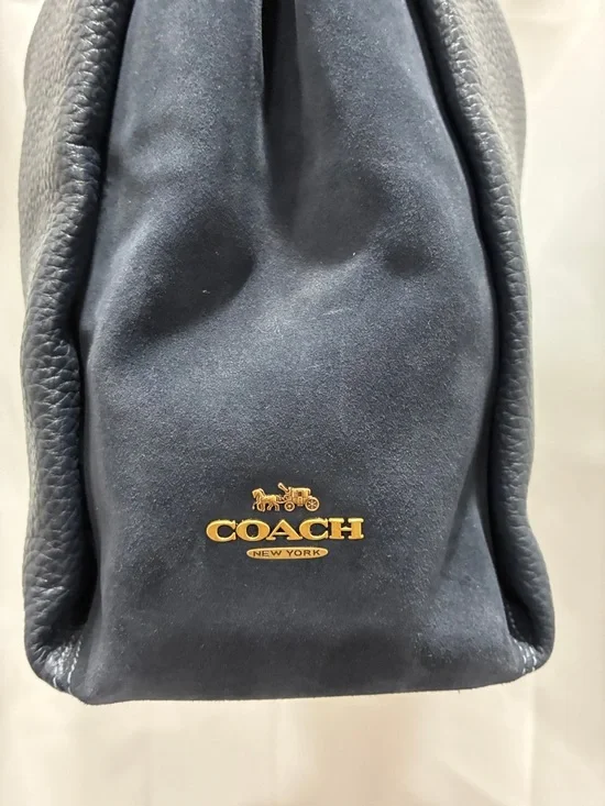 Dark navy blue Pebbled Leather Shoulder Bag EUC no callouts on this bag, - Picture 6 of 13